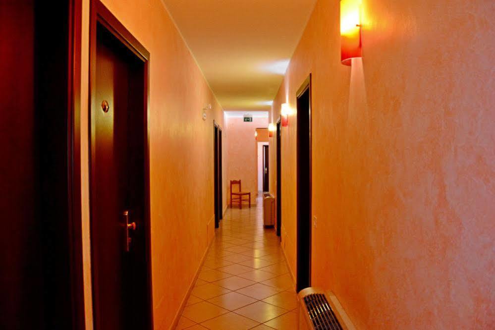 Hotel Sagittario San Sperate Ngoại thất bức ảnh